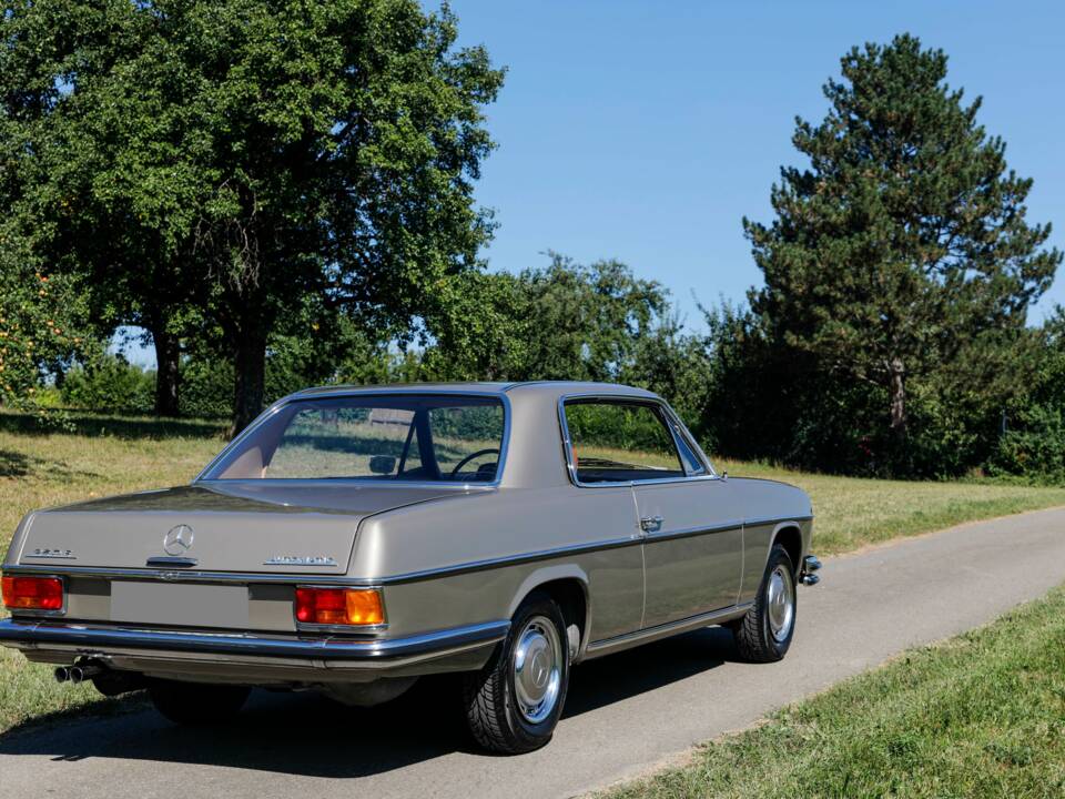 Immagine 3/9 di Mercedes-Benz 250 CE (1969)