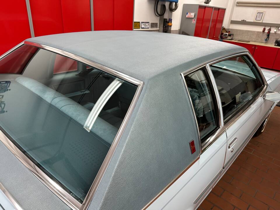 Imagen 46/64 de Oldsmobile Delta 88 Royale (1979)