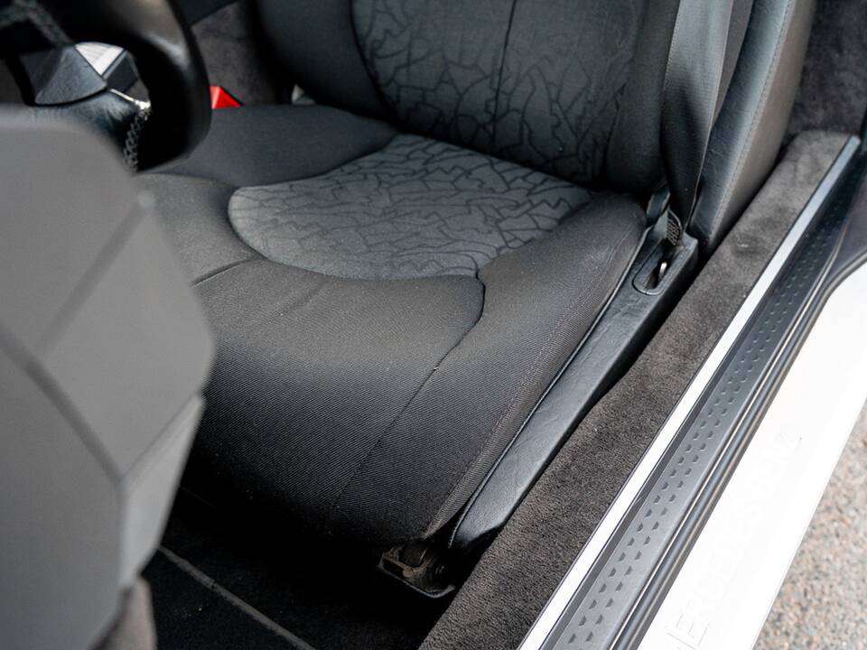 Image 30/47 of Mercedes-Benz SL 280 (1996)