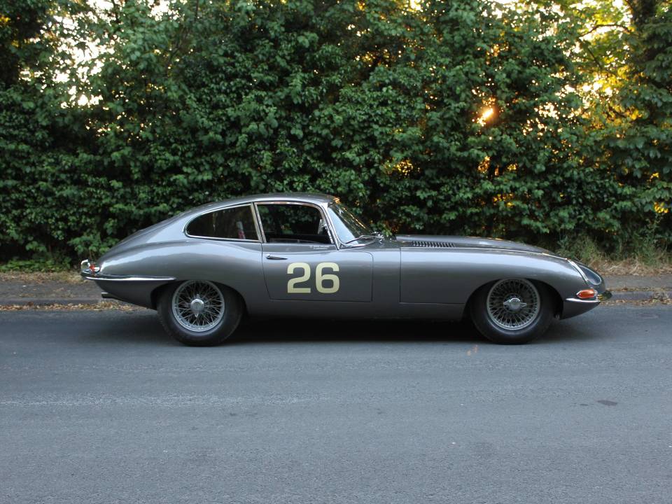 Image 7/24 of Jaguar Type E 3.8 (1961)