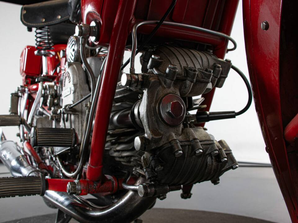 Immagine 43/50 di Moto Guzzi Falcone Turismo (1960)