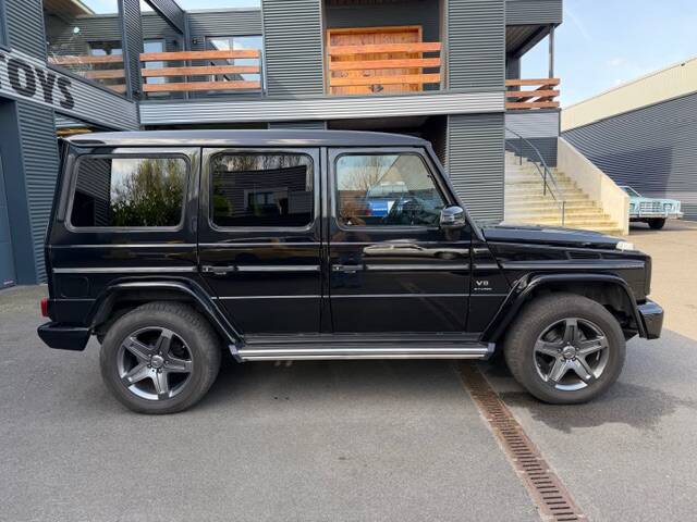 Image 7/24 of Mercedes-Benz G 500 (LWB) (2016)