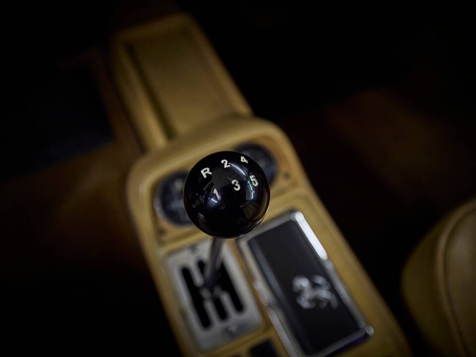 Image 57/100 of Ferrari 308 GTB Quattrovalvole (1983)