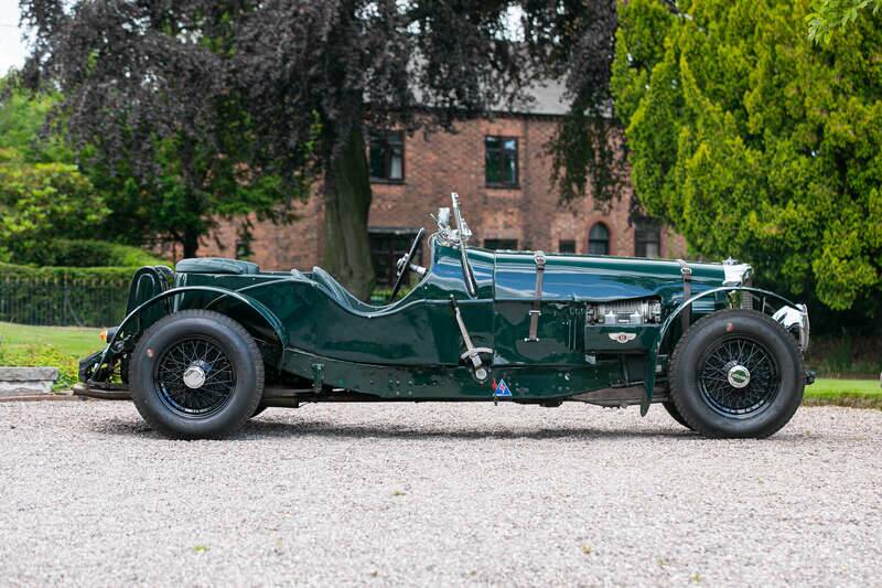 Immagine 6/47 di Bentley 4 1/2 Litre (1939)