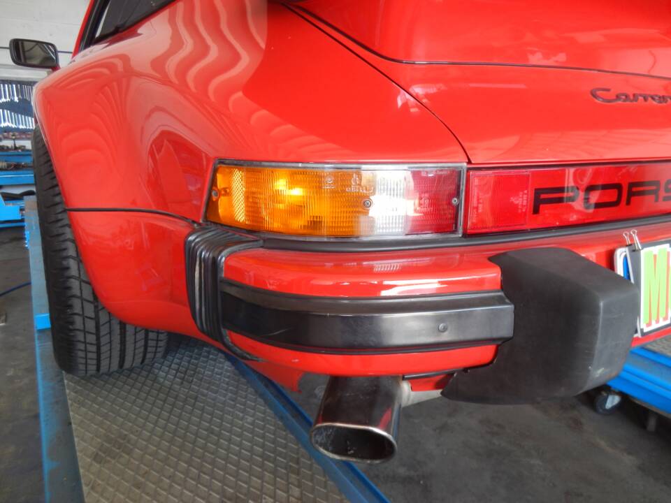 Imagen 69/85 de Porsche 911 Carrera 3.2 (1986)