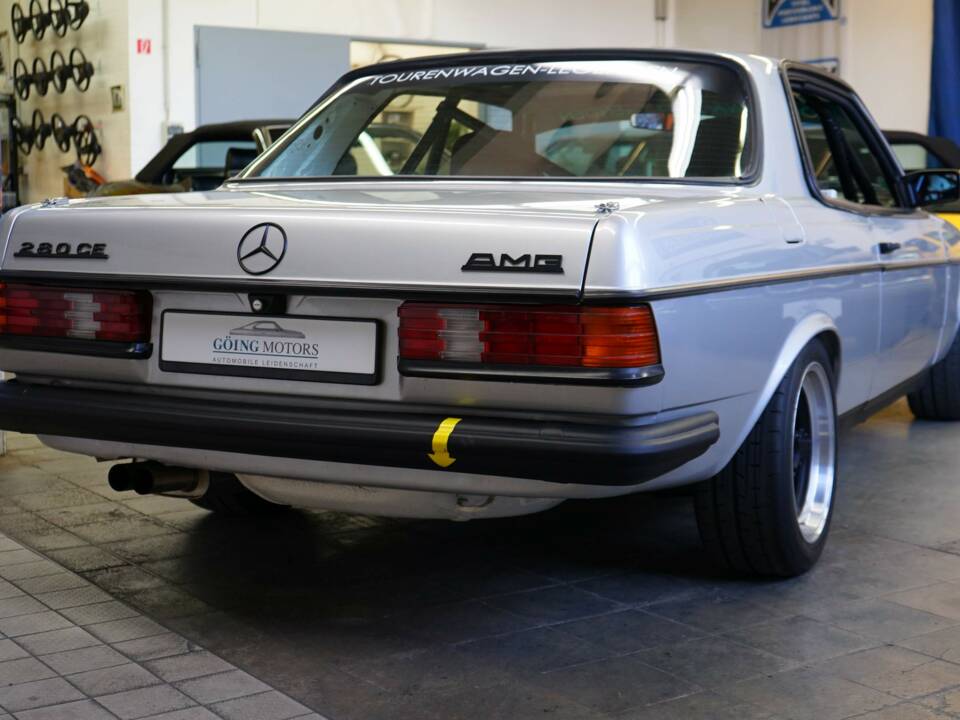 Immagine 15/40 di Mercedes-Benz 280 CE (1980)