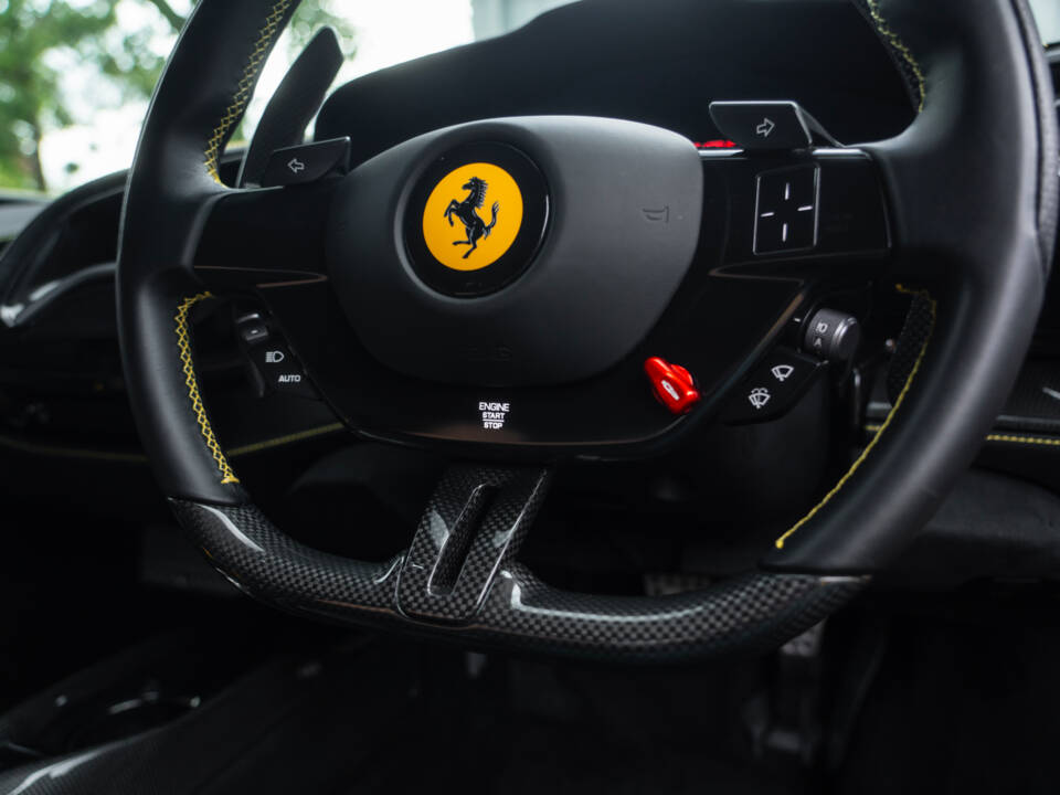 Immagine 25/61 di Ferrari SF90 Stradale (2021)