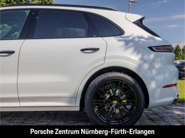 Bild 12/50 von Porsche Cayenne GTS (2026)