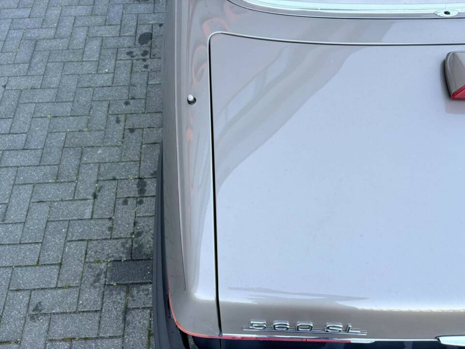 Image 10/50 of Mercedes-Benz 560 SL (1987)