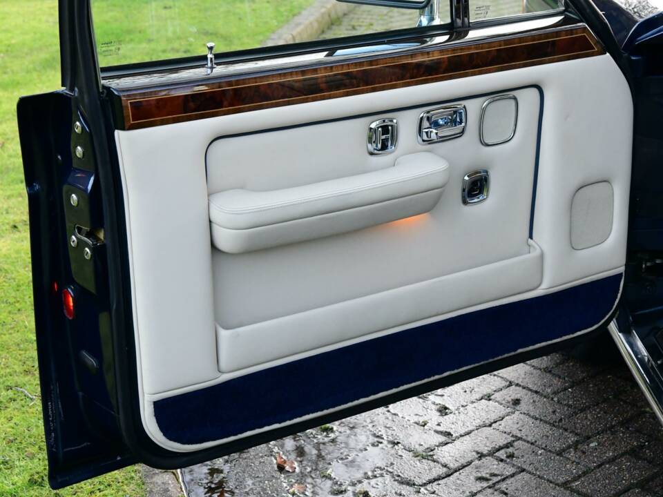 Bild 43/50 von Rolls-Royce Silver Spur II (1993)