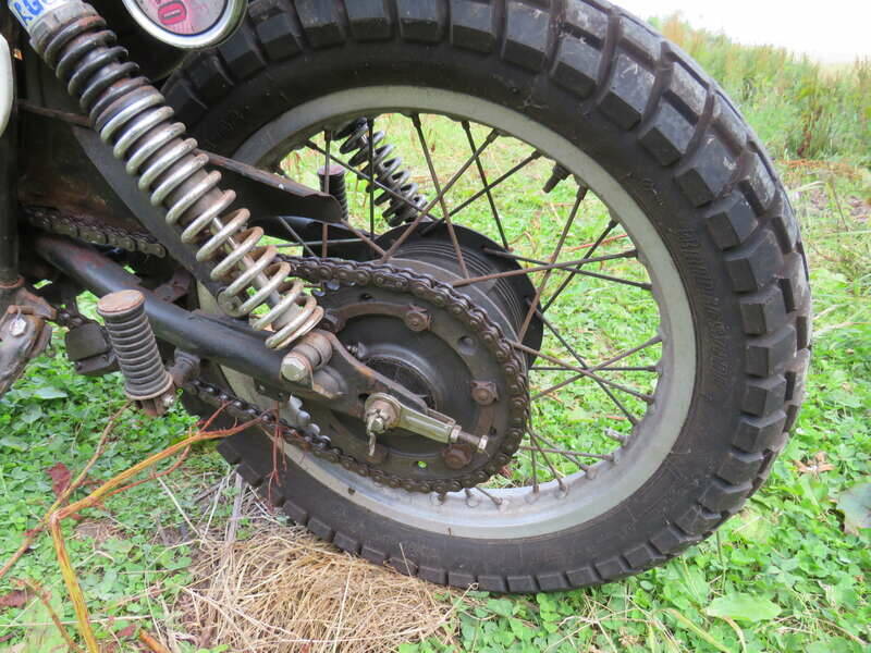 Bild 34/40 von Yamaha DUMMY (1976)