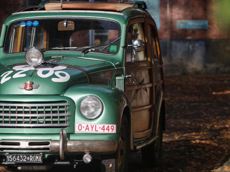Image 45/51 de FIAT 500 C Giardiniera (1951)