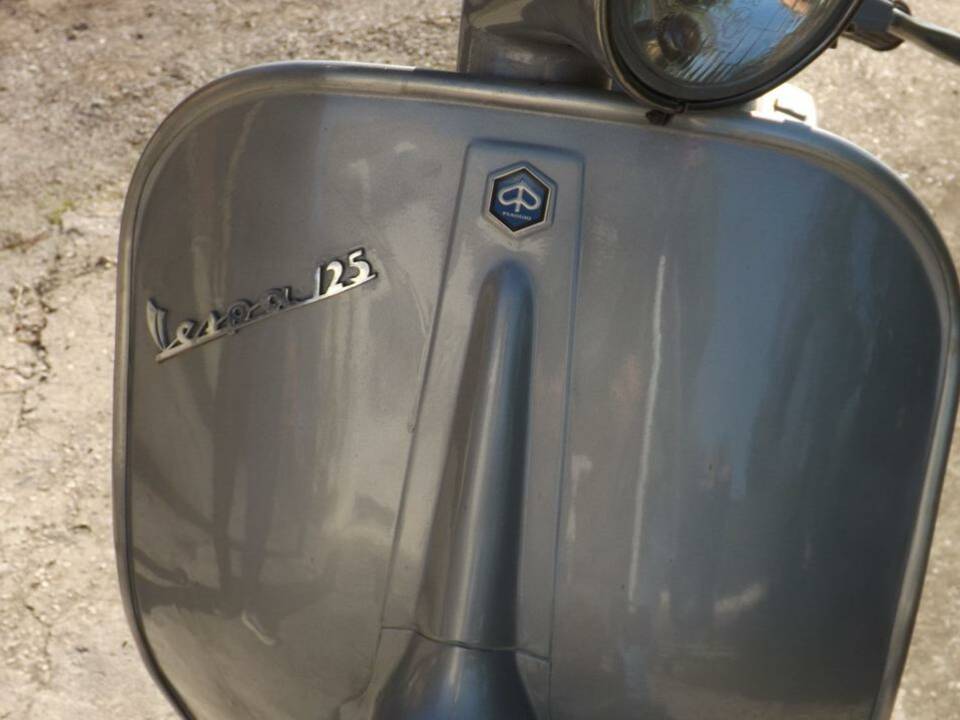 Image 38/43 of Piaggio Vespa 125 Primavera (1973)