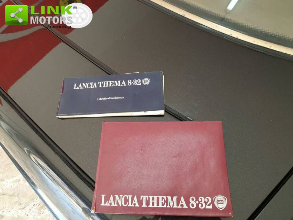Immagine 38/50 di Lancia Thema 8.32 (1989)