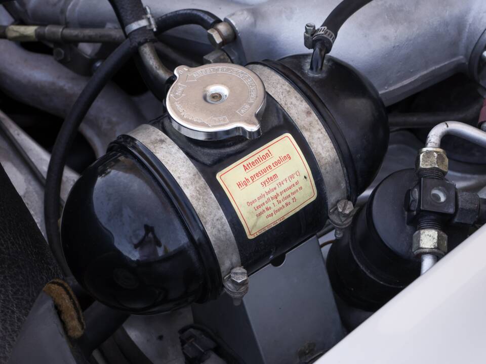 Image 26/70 of Mercedes-Benz 280 SL (1967)