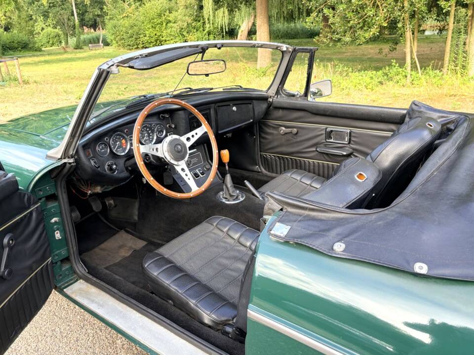 Afbeelding 16/22 van MG MGB (1976)