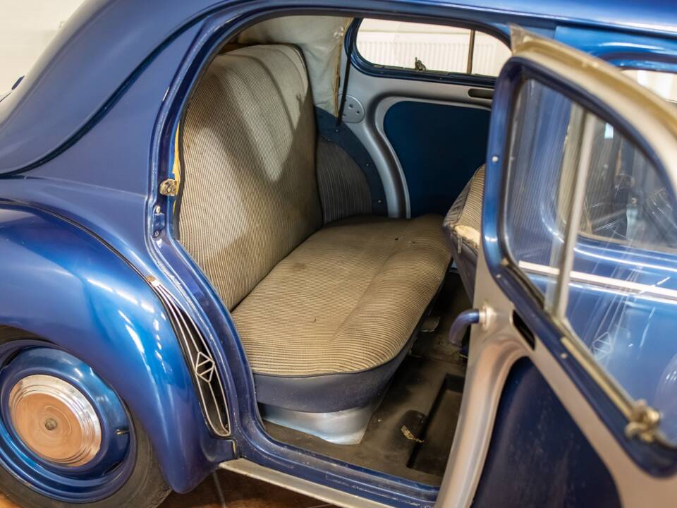 Bild 10/23 von Renault 4 CV (1960)