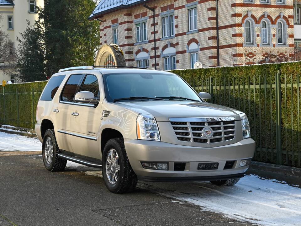 Immagine 7/16 di Cadillac Escalade (2012)