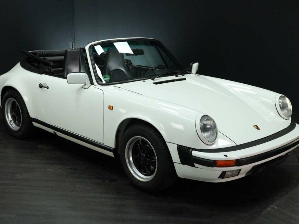 Image 7/30 of Porsche 911 Carrera 3.2 (1986)
