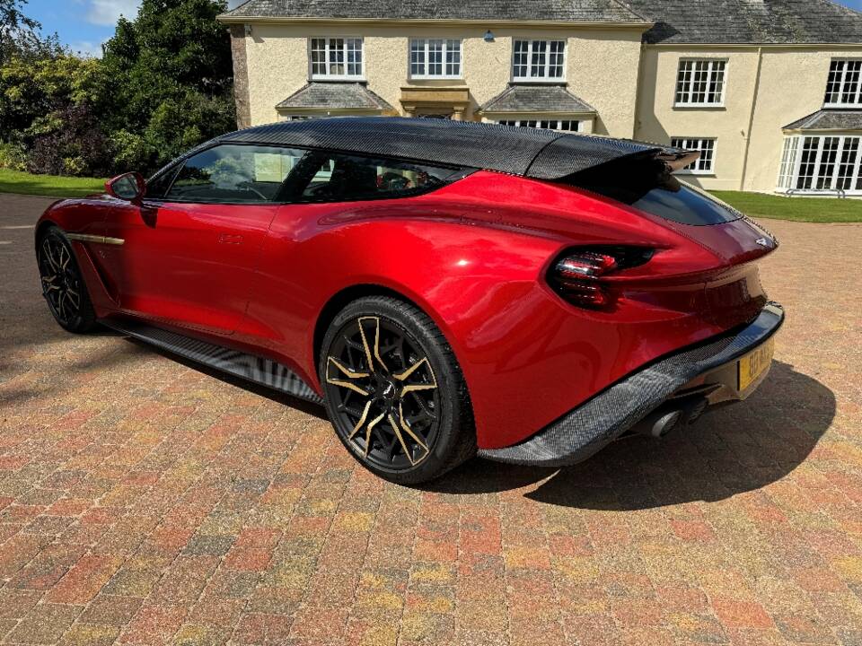 Image 45/48 of Aston Martin Vanquish Zagato Shooting Brake (2019)