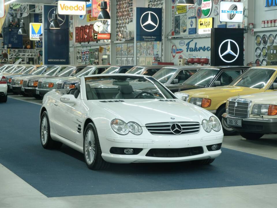 Image 11/50 of Mercedes-Benz SL 55 AMG (2003)
