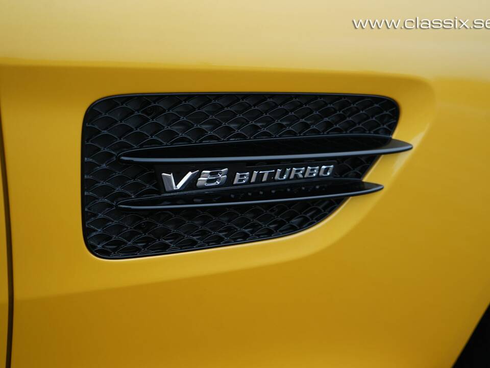 Image 3/23 of Mercedes-AMG GT-S (2015)