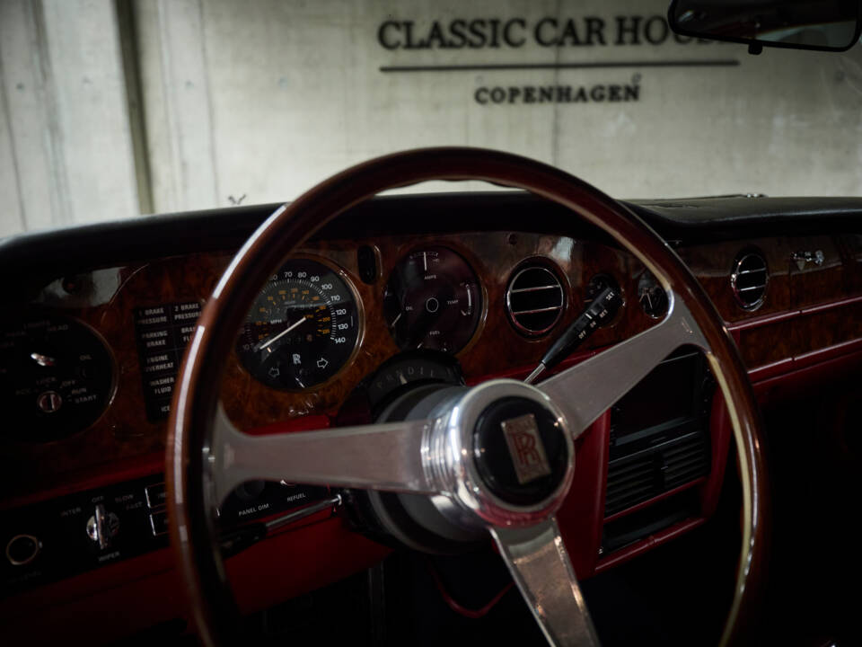 Image 52/100 de Rolls-Royce Silver Shadow II (1979)