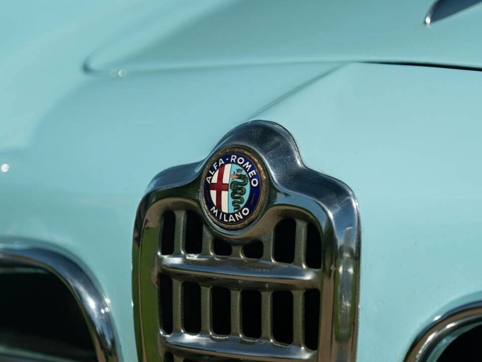 Image 21/50 de Alfa Romeo Giulietta Spider (1957)