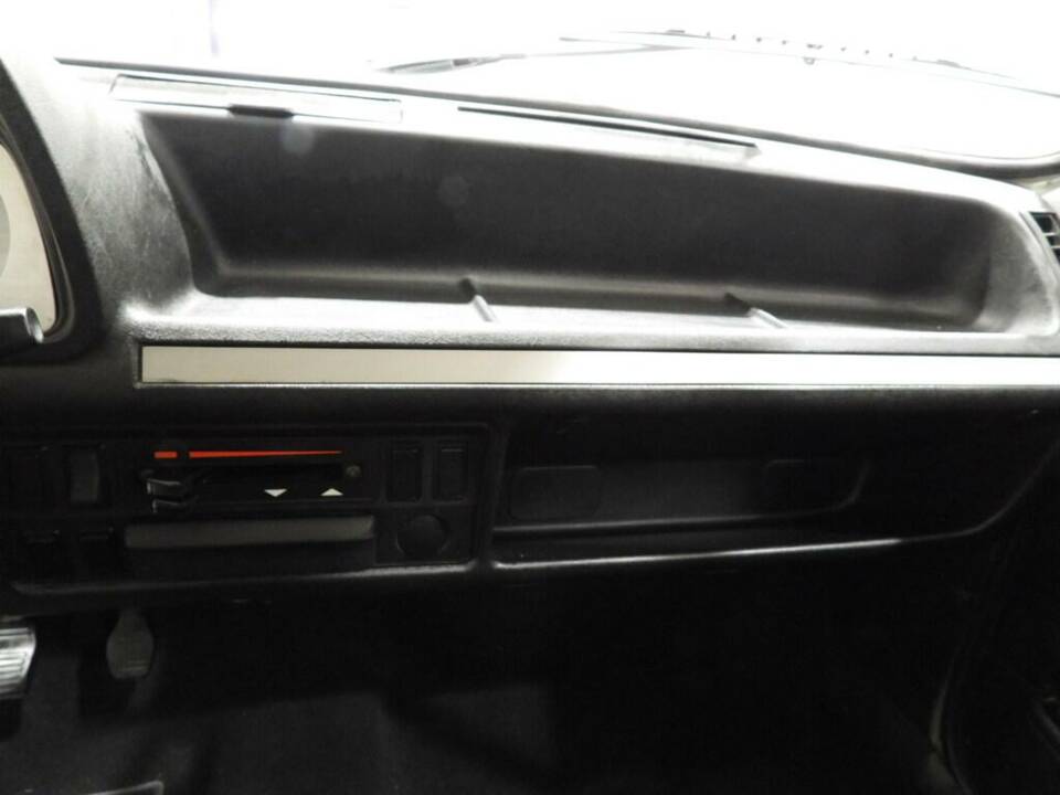 Image 9/14 de Ford Fiesta (1977)