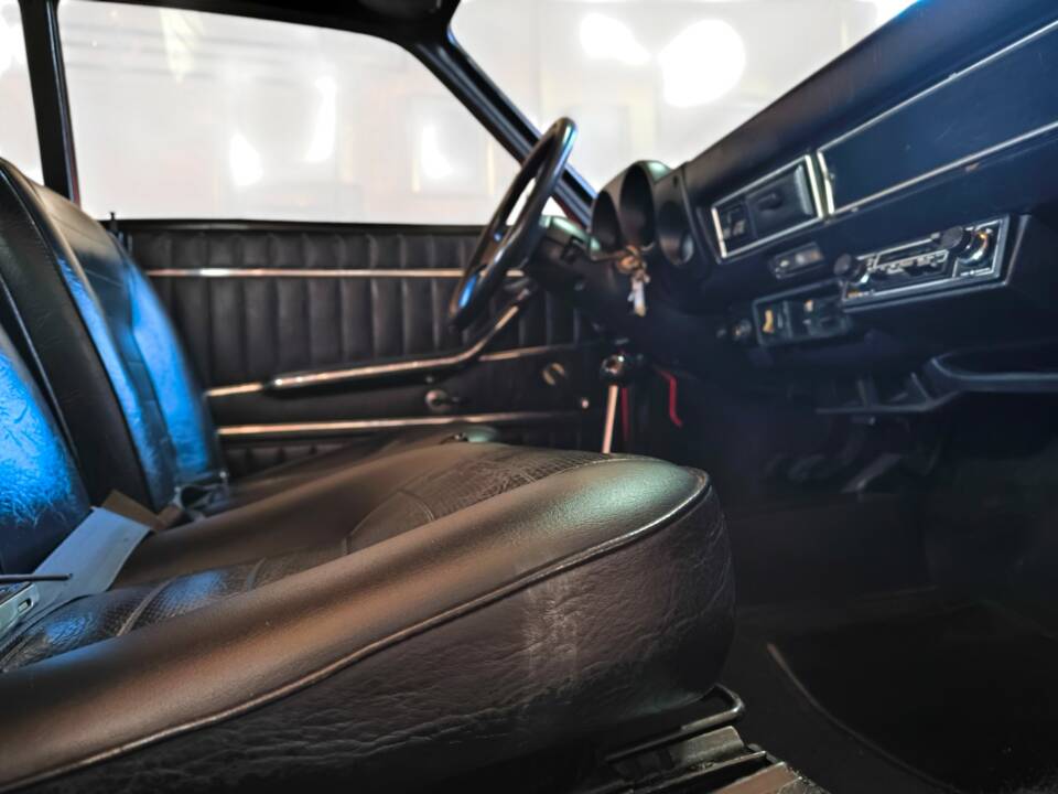 Bild 9/13 von FIAT 128 Sport Coupe (1974)