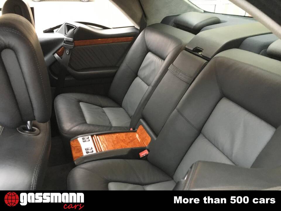 Imagen 5/8 de Mercedes-Benz CL 600 (1998)