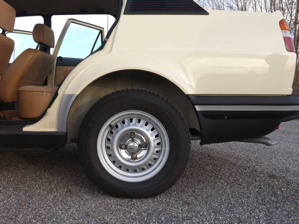 Image 43/50 of Alfa Romeo Giulietta 1.8 (1983)