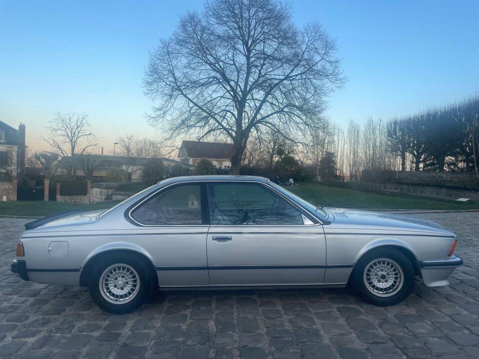 Immagine 7/37 di BMW 635 CSi (1979)