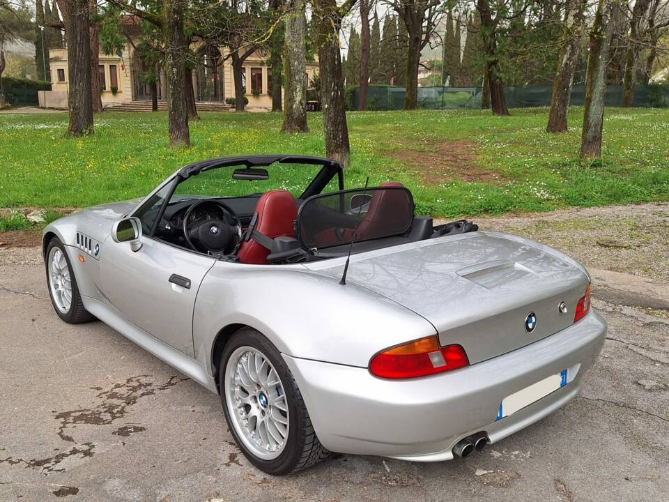 Bild 6/19 von BMW Z3 2.8i (1999)