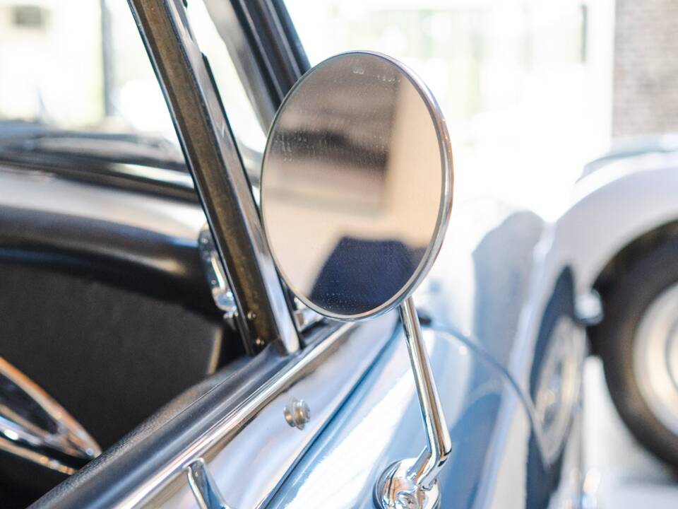 Image 11/18 of Austin-Healey 3000 Mk II (BJ7) (1963)