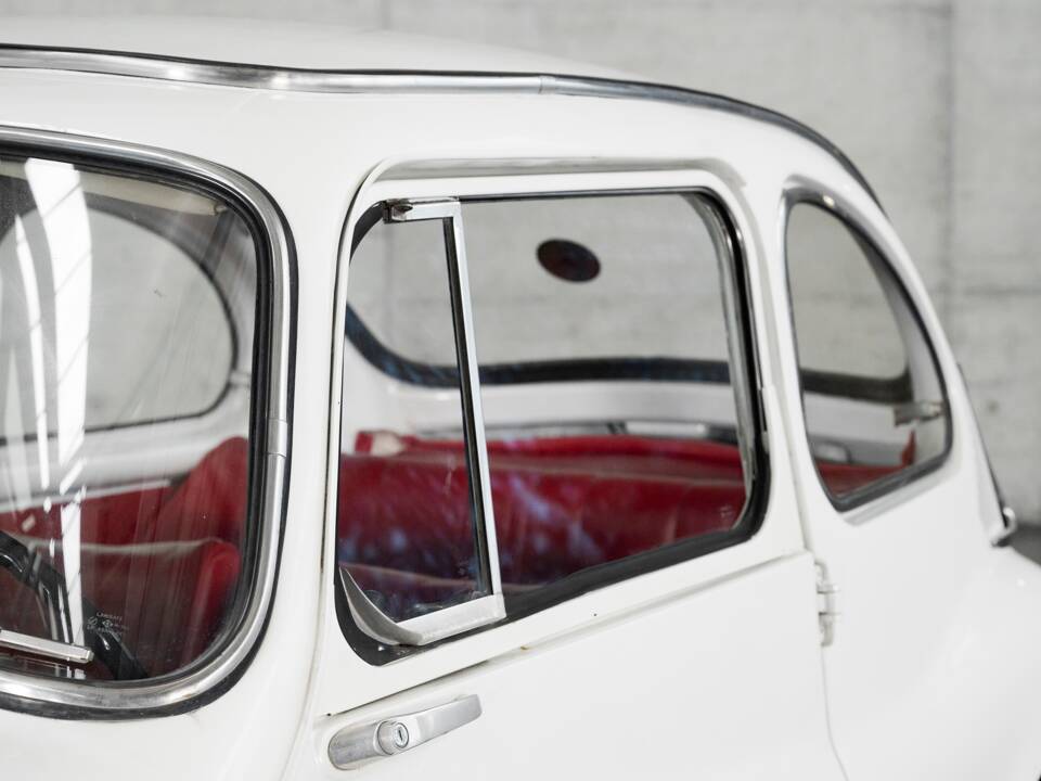 Image 9/48 of Subaru 360 (1970)