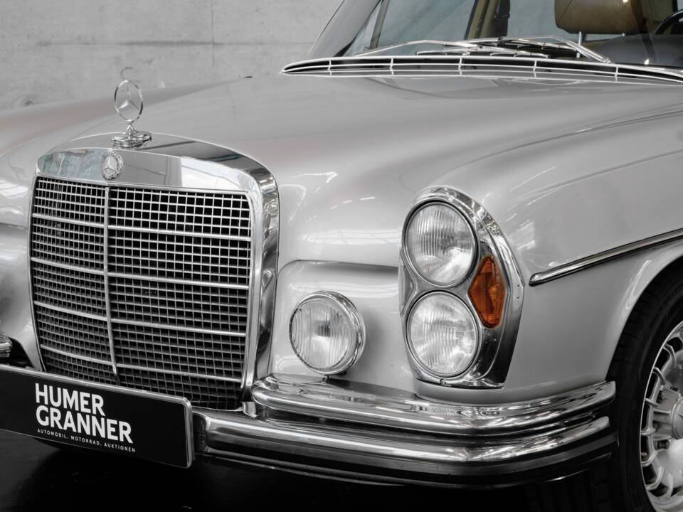 Immagine 13/50 di Mercedes-Benz 300 SEL 6.3 (1968)