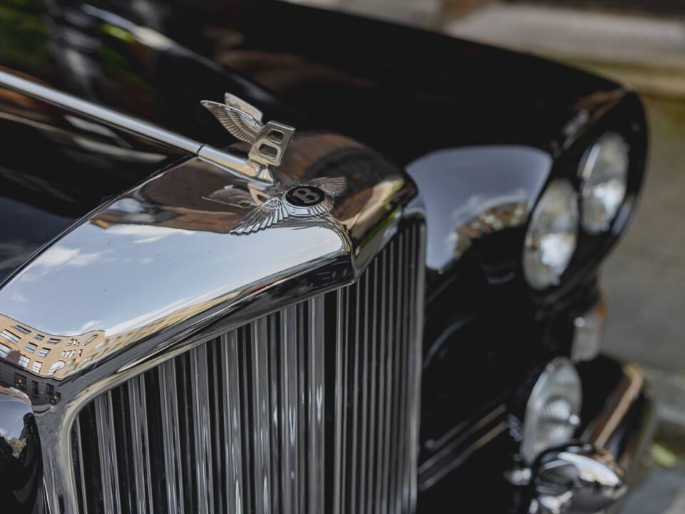 Immagine 27/30 di Bentley S 3 Continental (1965)