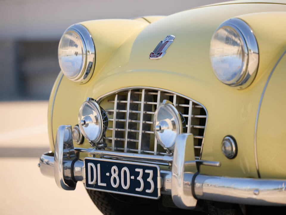 Image 21/89 of Triumph TR 3 (1956)