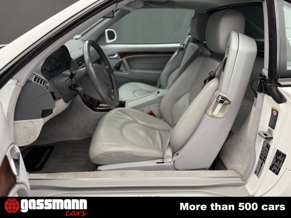 Image 10/15 of Mercedes-Benz SL 500 (2000)