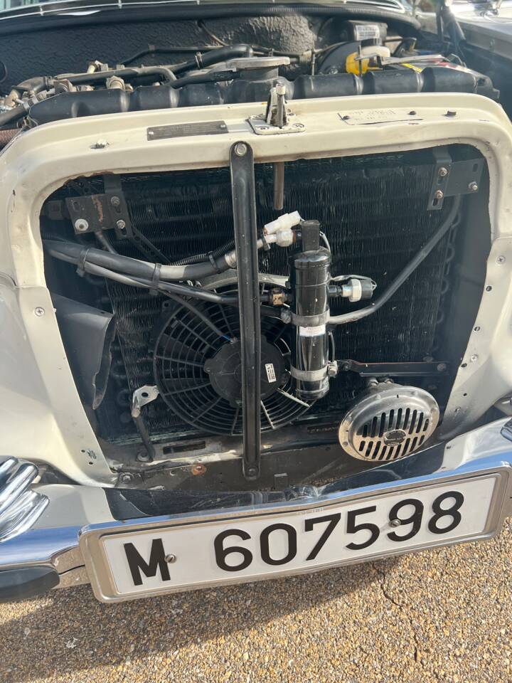 Afbeelding 8/50 van Mercedes-Benz 250 SE (1967)