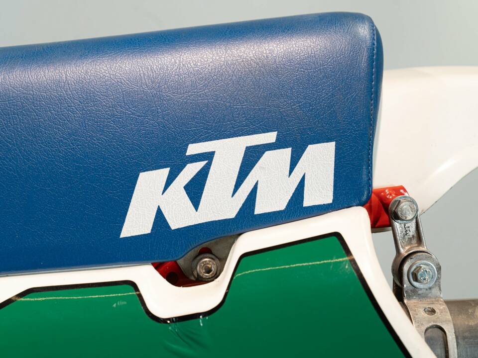 Image 37/50 de KTM DUMMY (1984)