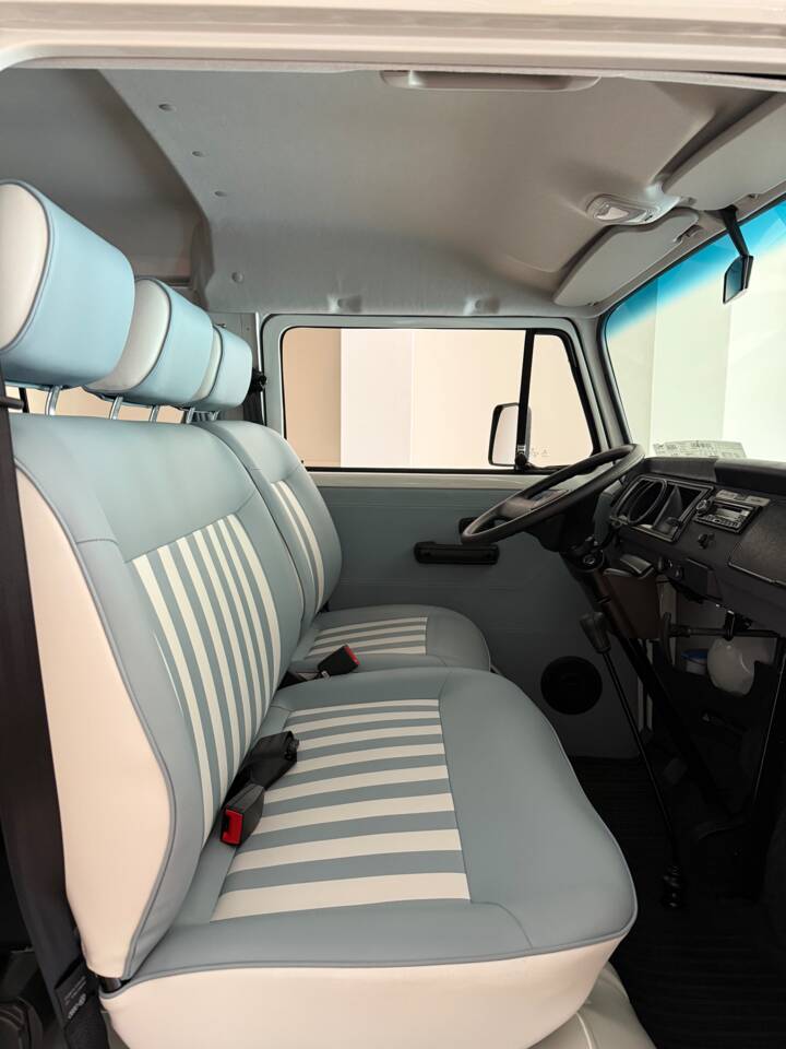 Bild 7/14 von Volkswagen T2c Kombi &quot;Last Edition&quot; (2013)