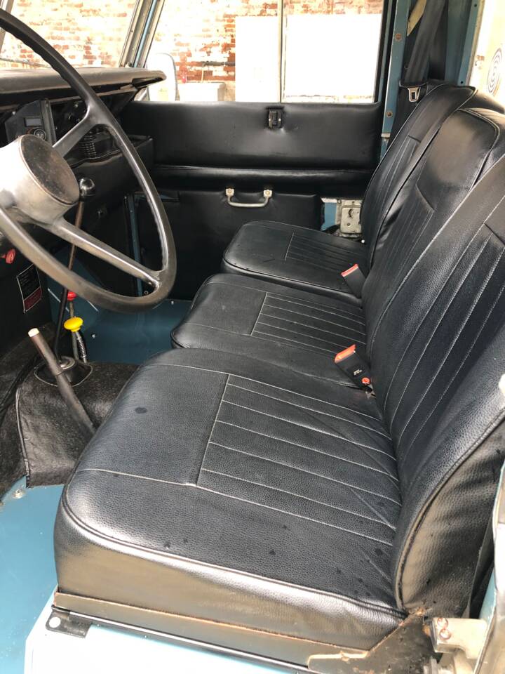 Image 4/12 de Land Rover 88 (1983)