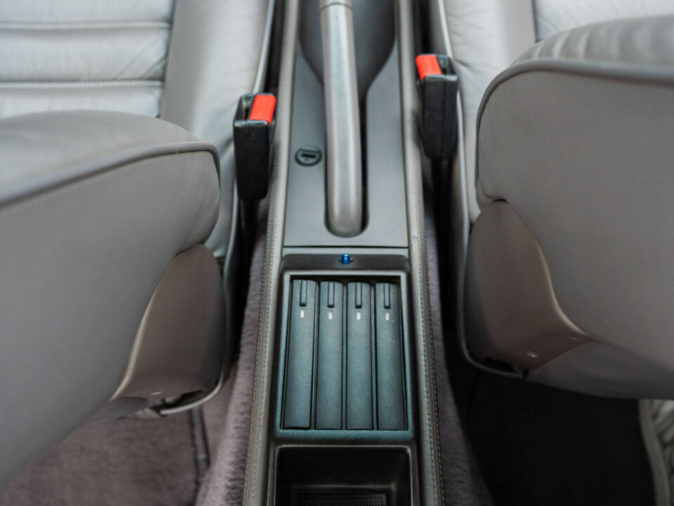 Image 67/87 of Porsche 911 Turbo 3.3 (1991)