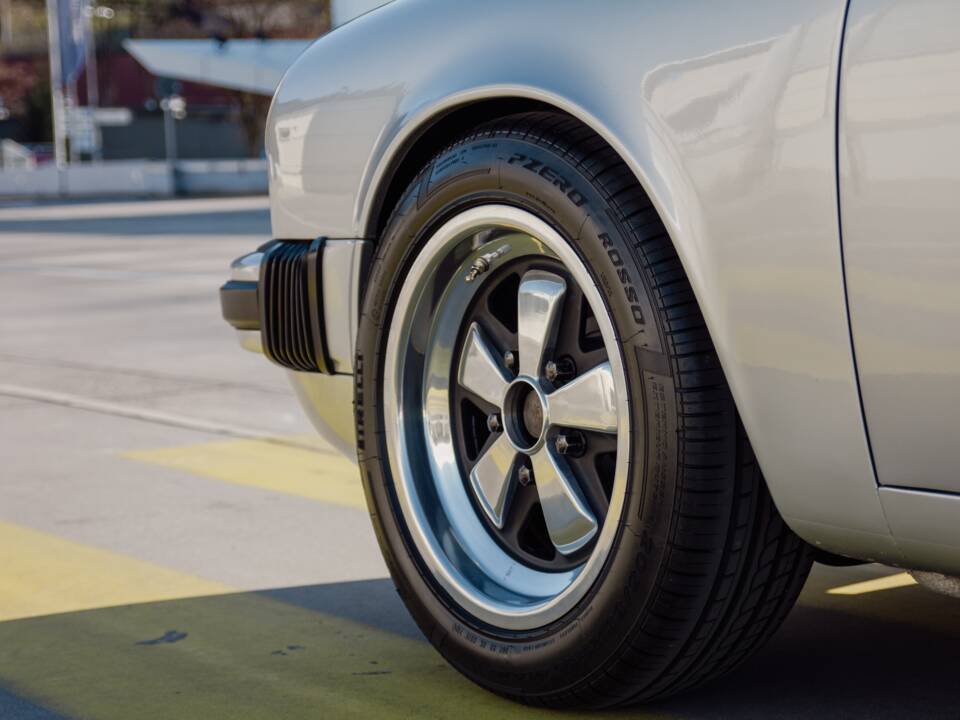 Bild 22/48 von Porsche 911 2.7 (1974)