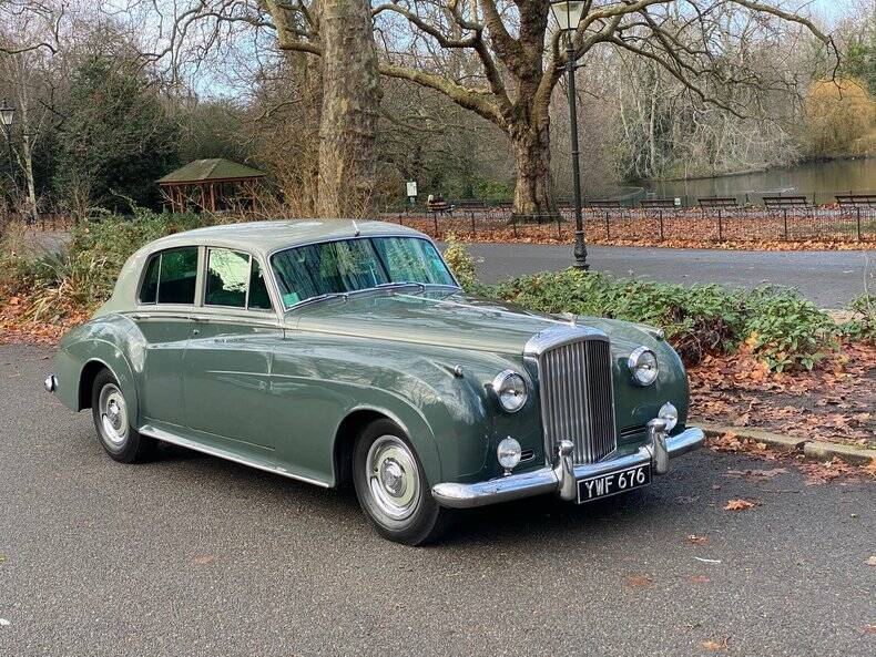 Image 19/50 of Bentley S 2 (1959)