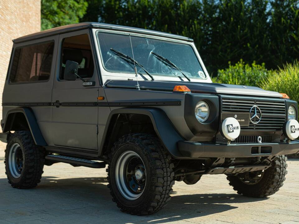 Image 11/50 de Mercedes-Benz 280 GE (SWB) (1981)