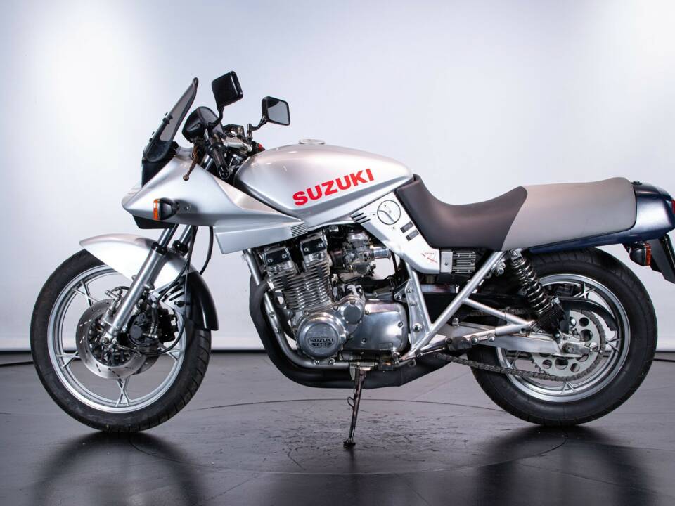 Bild 1/50 von Suzuki GSX 1100 SZ Katana (1982)