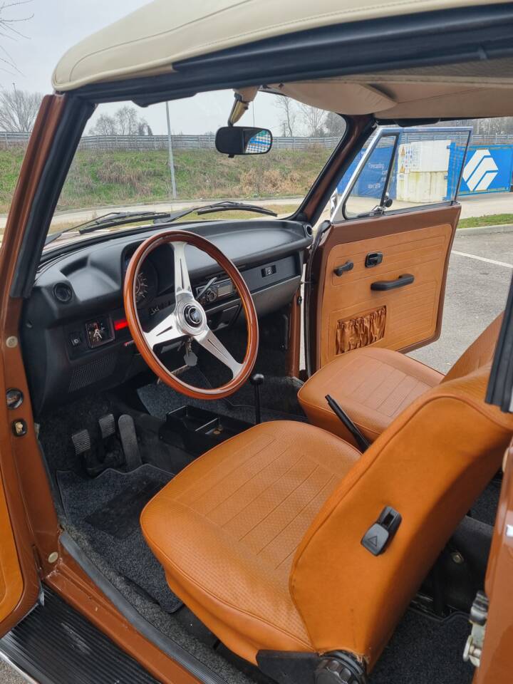 Image 7/13 of Volkswagen Beetle 1303 (1975)
